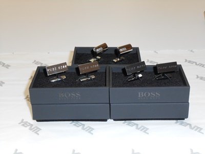 Boutons de manchette "BOSS"